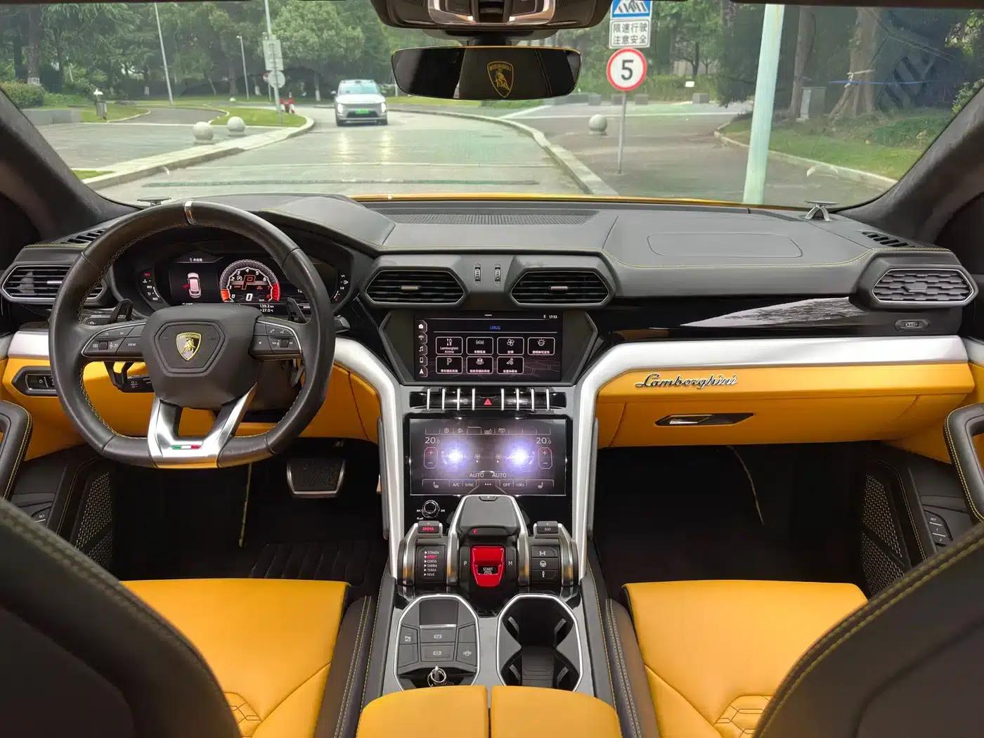 2018 Urus 4.0T V8 — миниатюра 17