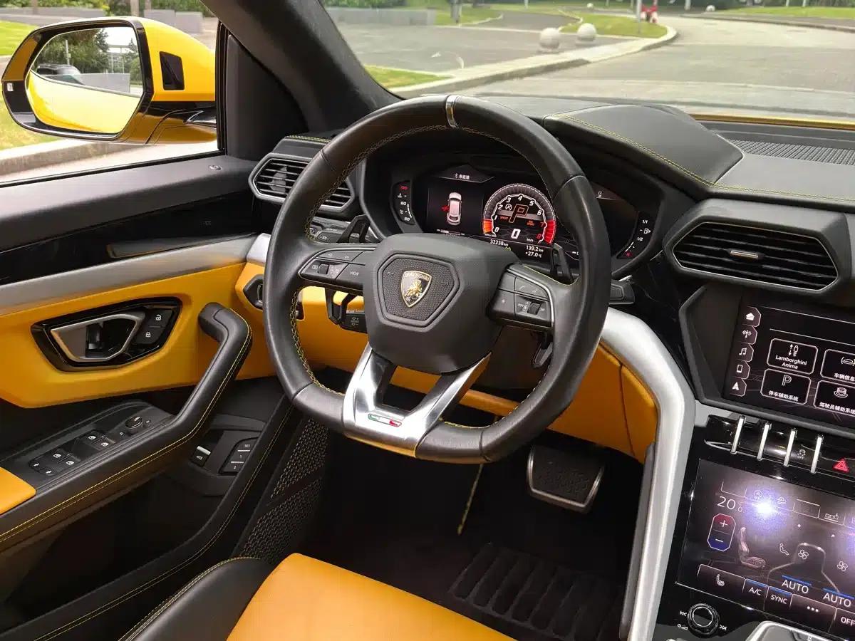 2018 Urus 4.0T V8 — миниатюра 18