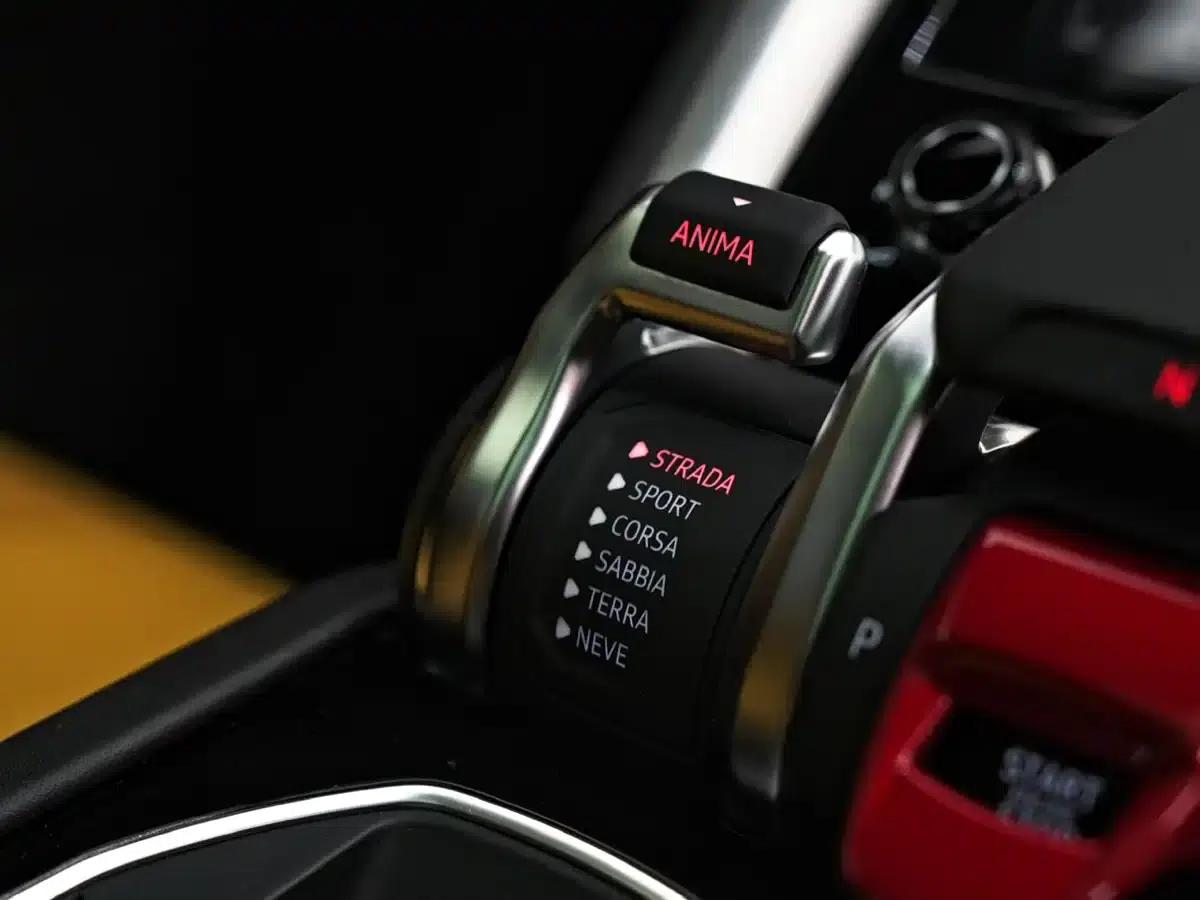 2021 Urus 4.0T V8 — миниатюра 19