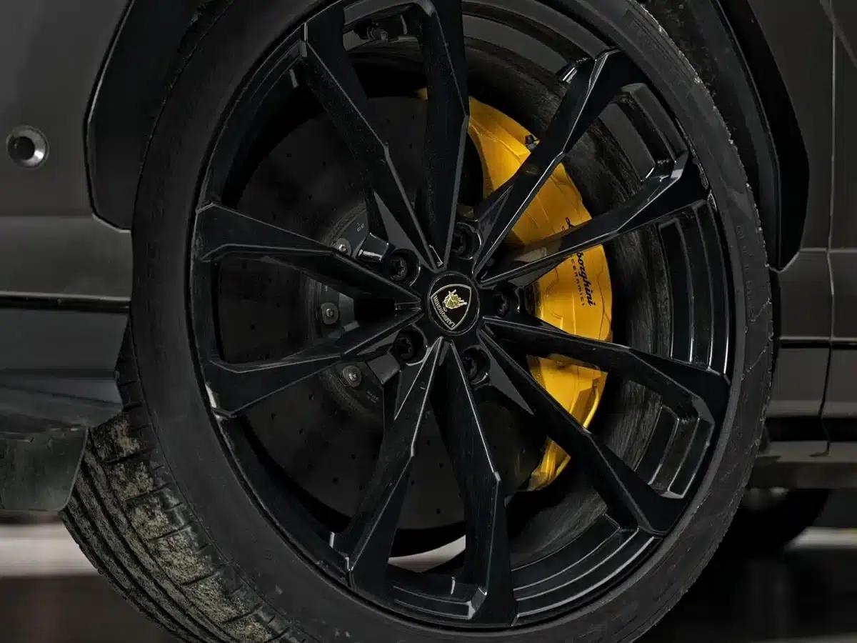 2021 Urus 4.0T V8 — миниатюра 9