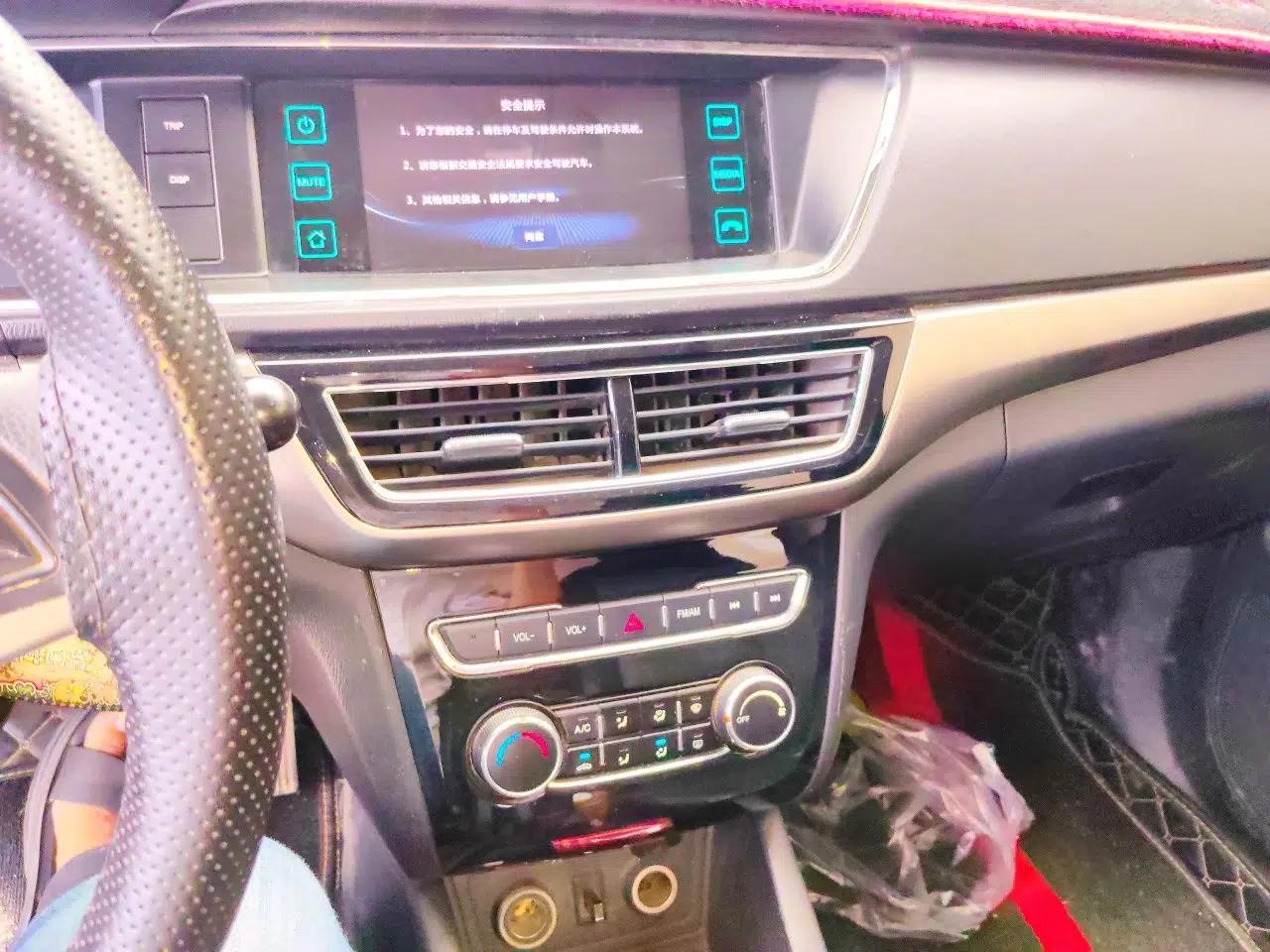 CHANGAN KAICHENG Oushang A600 2016 1.5L Manual Elite 7-Seater — миниатюра 13