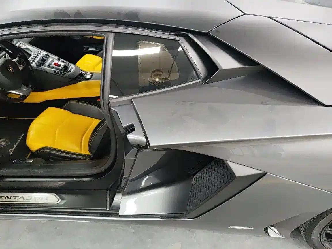 2014 Aventador LP 700-4 Start-Stop Edition — миниатюра 12