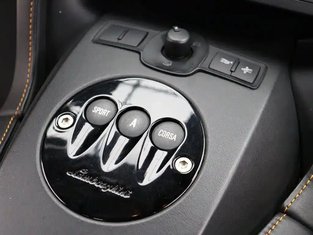 2011 Gallardo LP 560-4 Bicolore — миниатюра 16