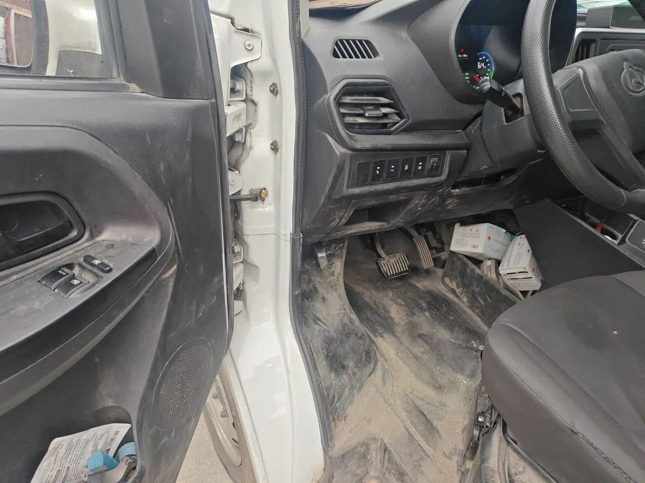 CHANGAN KAICHENG Ruixing EM60 2025 Passenger Version Comfort Edition 6 Seats 300 km Range Side-Hinged Doors — миниатюра 16