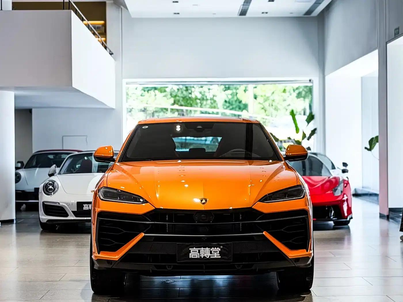 2026 Urus SE 4.0T Standard Edition — миниатюра 2