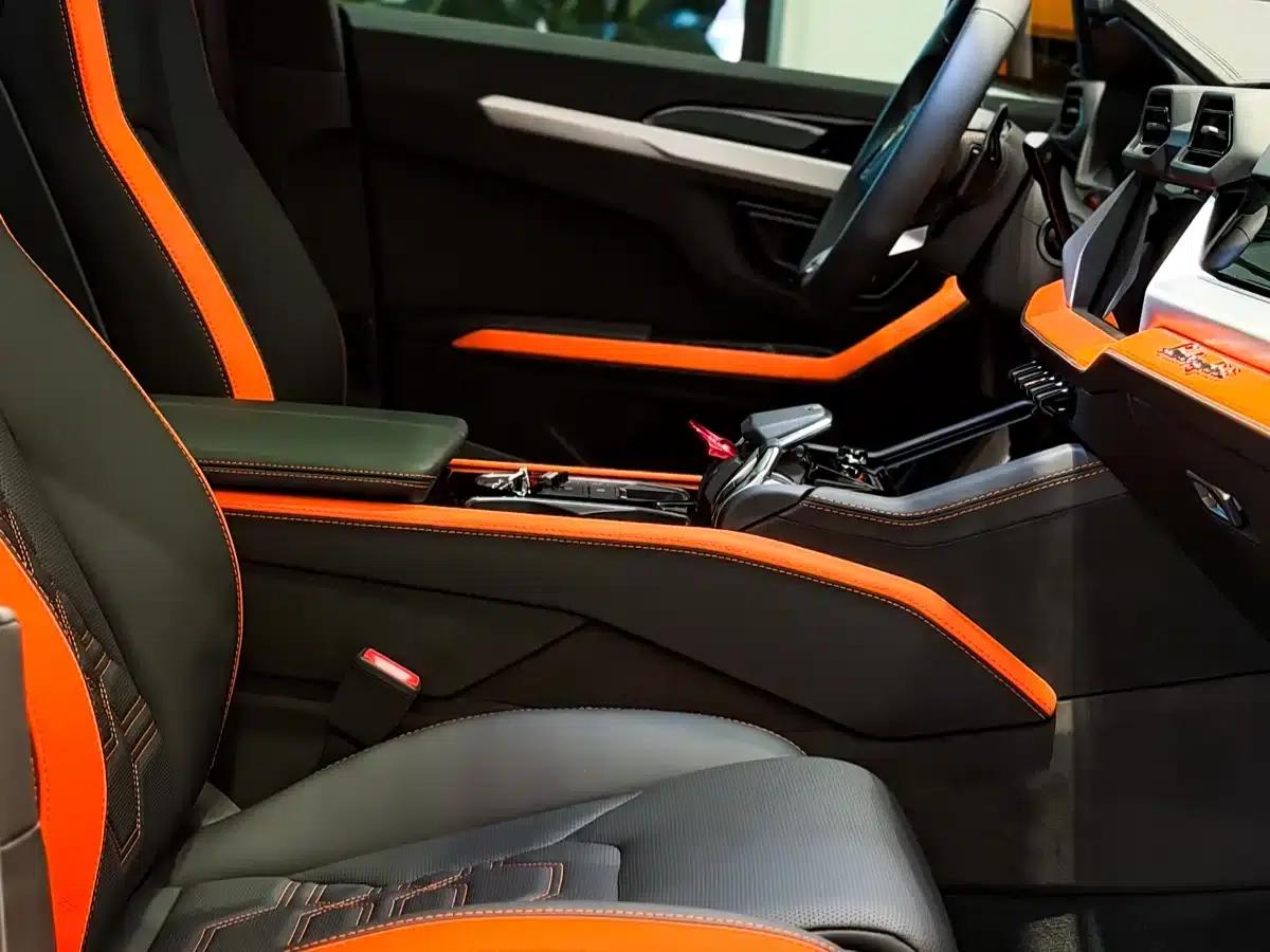 2026 Urus SE 4.0T Standard Edition — миниатюра 13