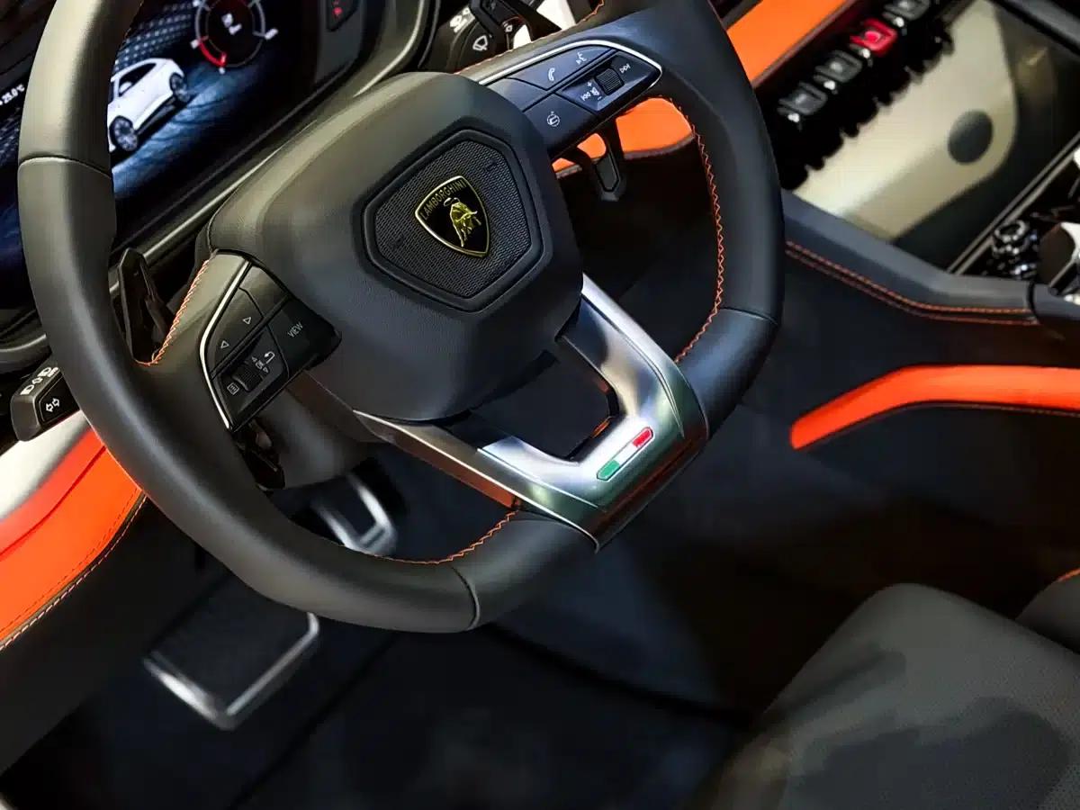 2026 Urus SE 4.0T Standard Edition — миниатюра 18