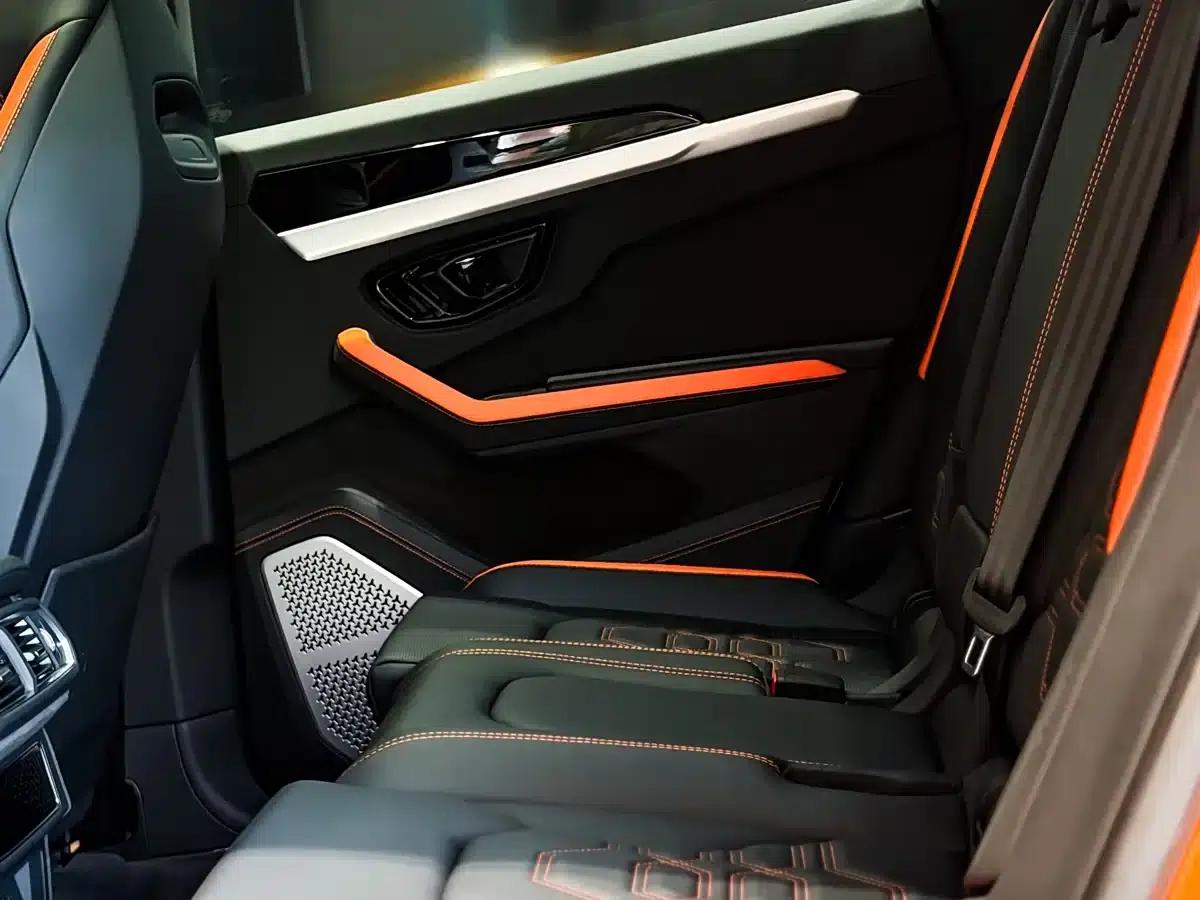 2026 Urus SE 4.0T Standard Edition — миниатюра 25