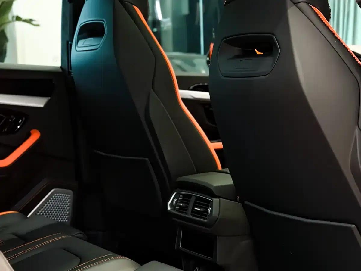 2026 Urus SE 4.0T Standard Edition — миниатюра 7