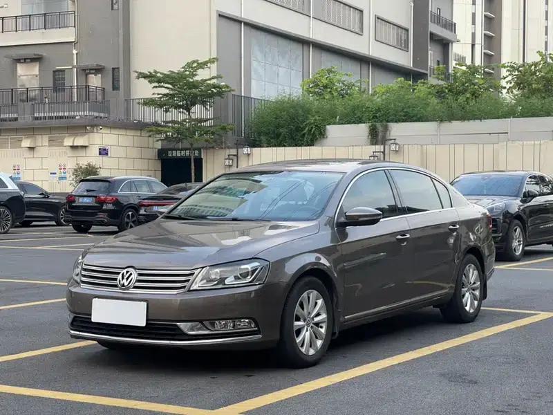 2013 Volkswagen Passat 1.8TSI Luxury — миниатюра 1