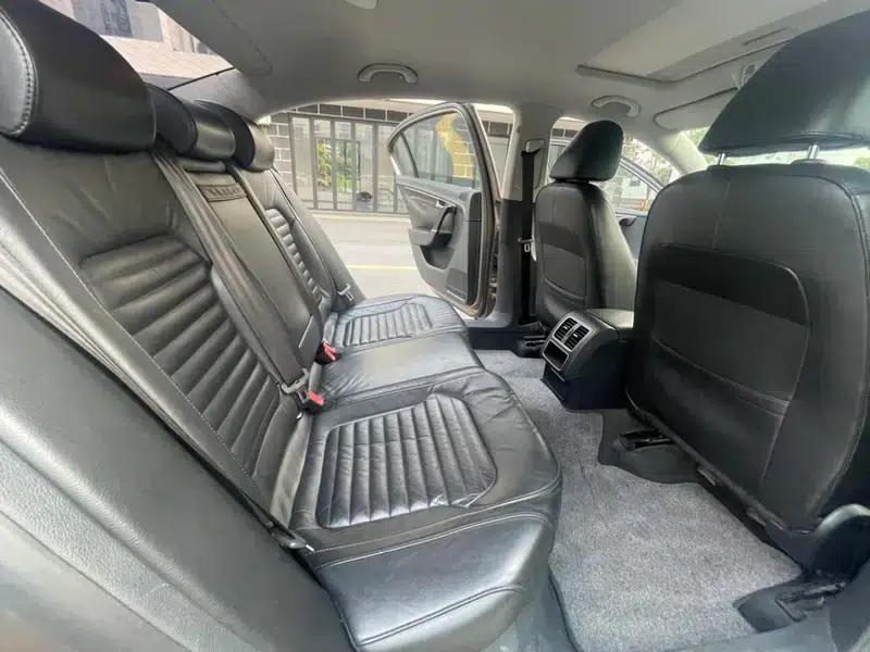 2013 Volkswagen Passat 1.8TSI Luxury — миниатюра 15
