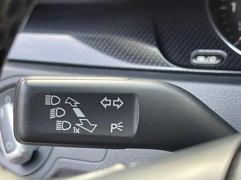 2013 Volkswagen Passat 1.8TSI Luxury — миниатюра 23