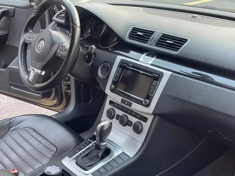 2013 Volkswagen Passat 1.8TSI Luxury — миниатюра 26