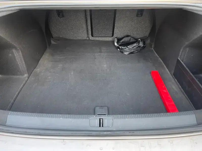 2013 Volkswagen Passat 1.8TSI Luxury — миниатюра 33