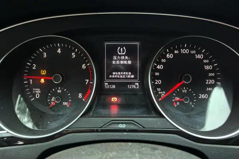 2020 Volkswagen Passat 330TSI DSG Leading Edition — миниатюра 13
