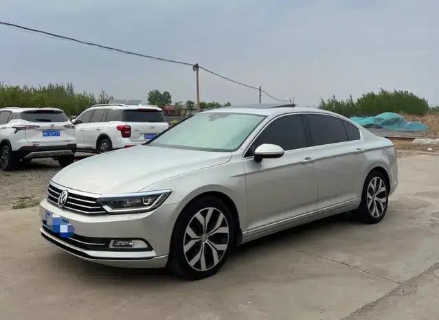 2018 Volkswagen Passat 280TSI DSG Leading Edition — миниатюра 1
