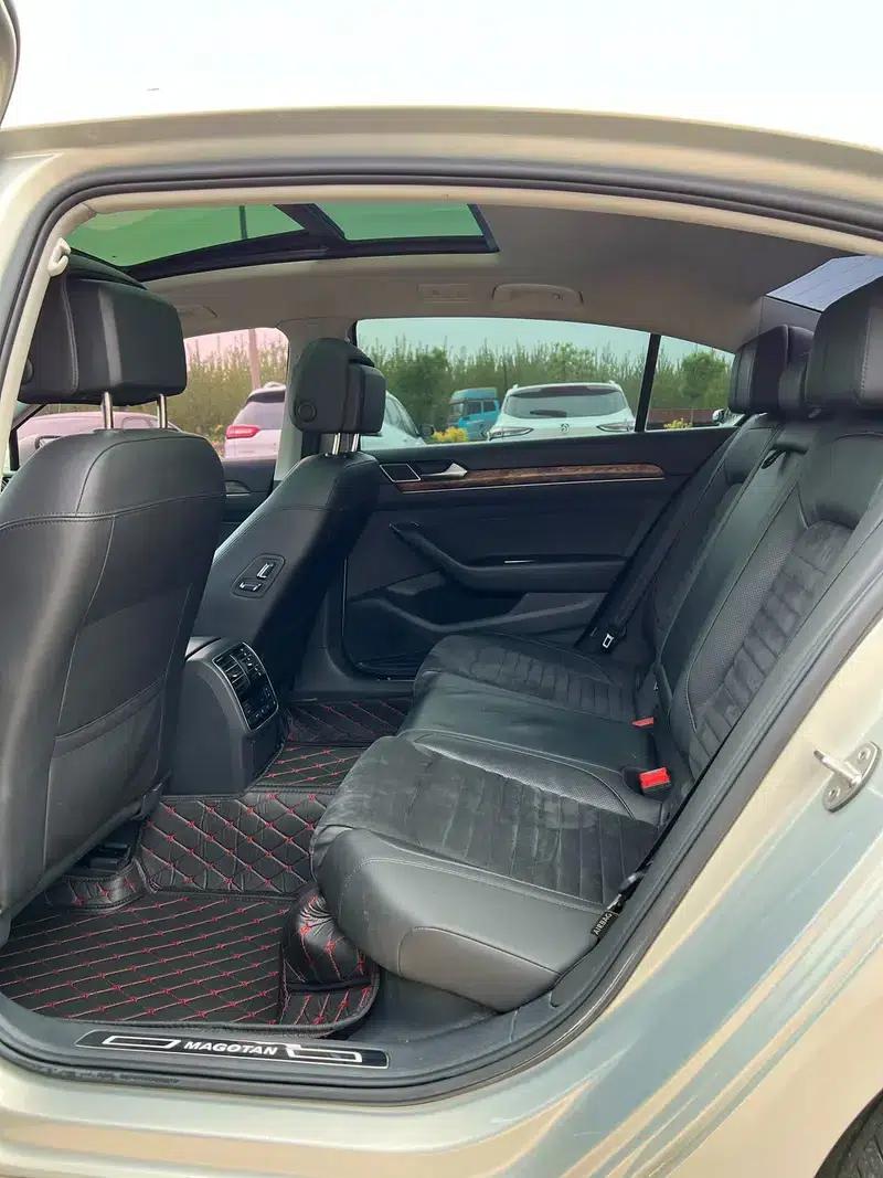 2018 Volkswagen Passat 280TSI DSG Leading Edition — миниатюра 9
