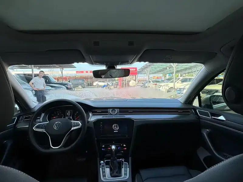 Volkswagen Passat 2021 330TSI DSG 30th Anniversary Edition — миниатюра 7