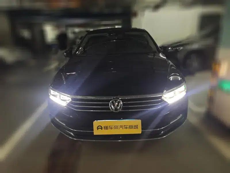2019 Volkswagen Magotan 330TSI DSG Luxury Edition (China VI Emission Standard) — миниатюра 2