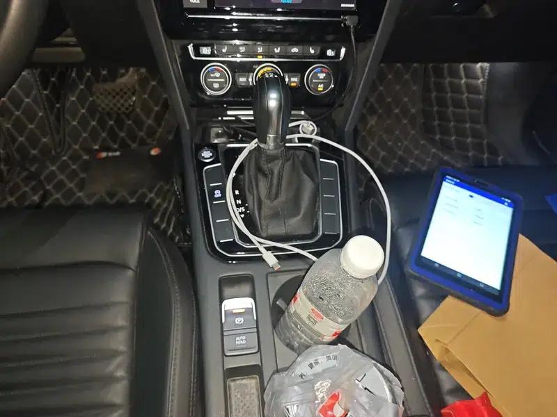 2019 Volkswagen Magotan 330TSI DSG Luxury Edition (China VI Emission Standard) — миниатюра 14