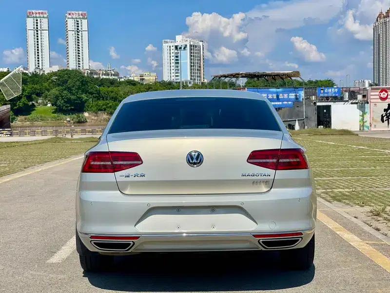 2018 Volkswagen Magotan 330TSI DSG Luxury — миниатюра 5