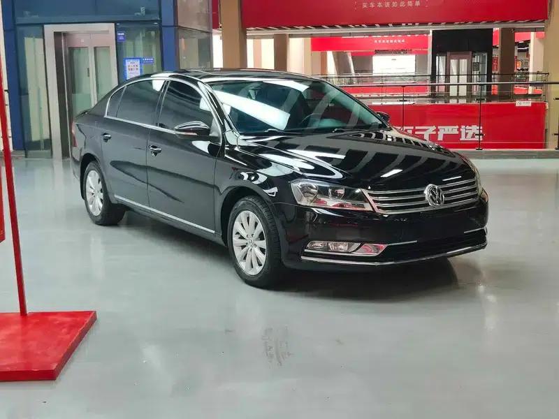 2013 Volkswagen Passat 1.8TSI Leading Edition — миниатюра 3