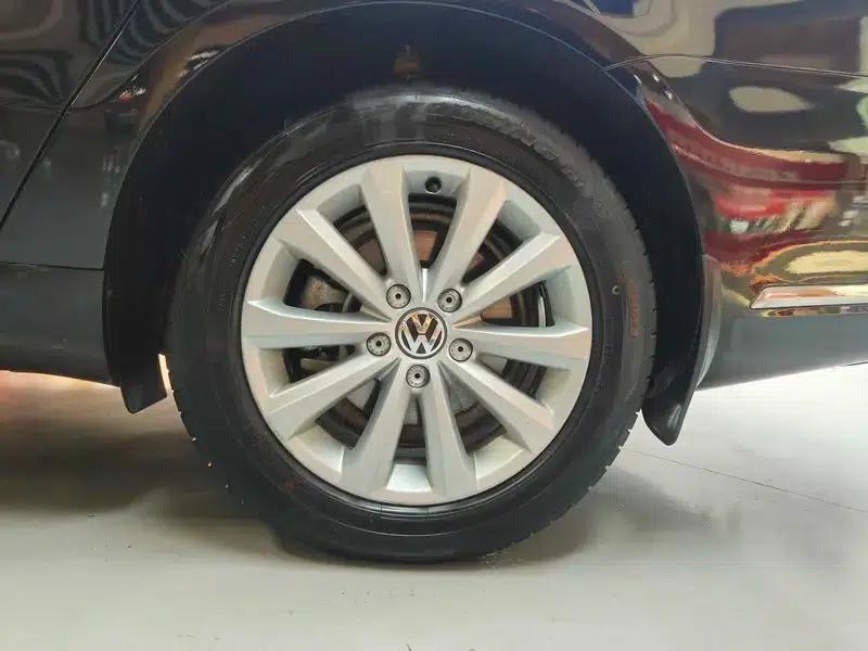 2013 Volkswagen Passat 1.8TSI Leading Edition — миниатюра 23