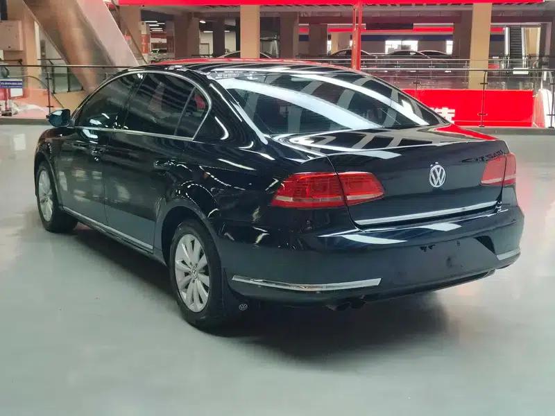 2013 Volkswagen Passat 1.8TSI Leading Edition — миниатюра 5