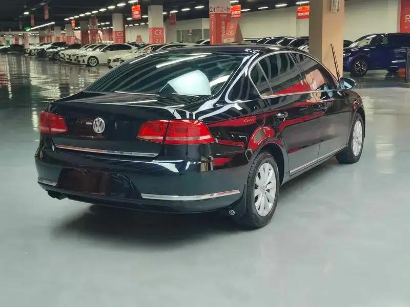 2013 Volkswagen Passat 1.8TSI Leading Edition — миниатюра 7