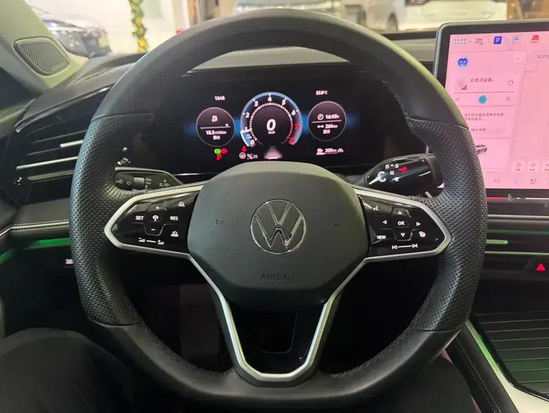 2024 Volkswagen Passat 380TSI Supreme Edition — миниатюра 13