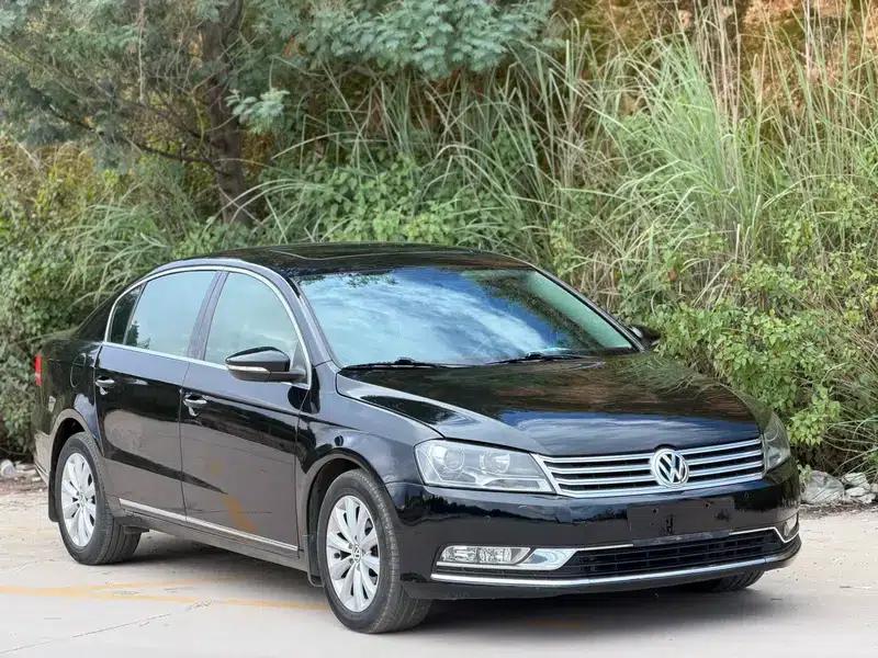 2013 Volkswagen Passat 1.8TSI Leading Edition — миниатюра 3
