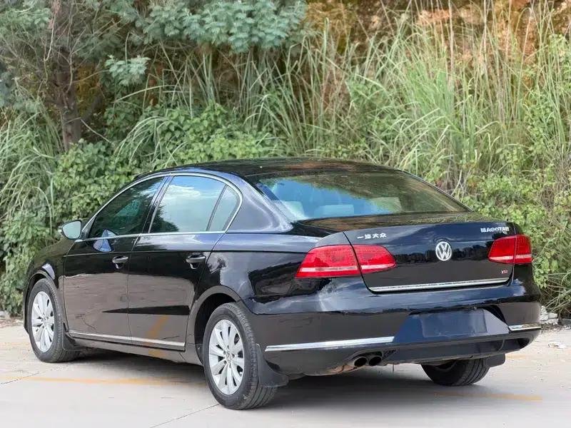 2013 Volkswagen Passat 1.8TSI Leading Edition — миниатюра 4