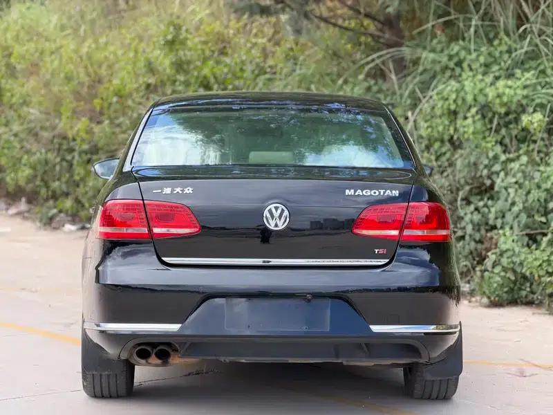 2013 Volkswagen Passat 1.8TSI Leading Edition — миниатюра 5