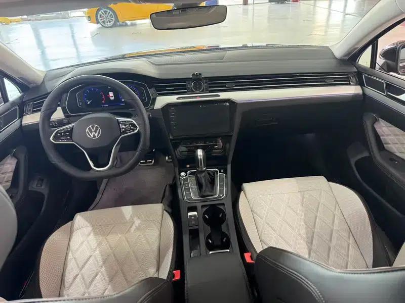2024 Volkswagen Magotan 330TSI DSG Luxury Edition (2 Million Units Limited Edition) — миниатюра 12