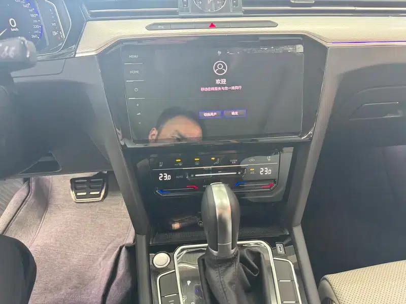 2024 Volkswagen Magotan 330TSI DSG Luxury Edition (2 Million Units Limited Edition) — миниатюра 13