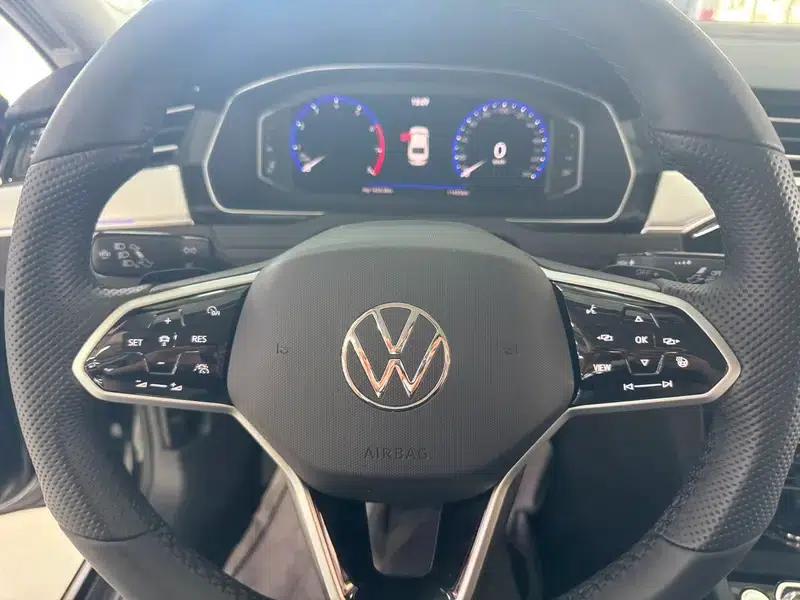 2024 Volkswagen Magotan 330TSI DSG Luxury Edition (2 Million Units Limited Edition) — миниатюра 15