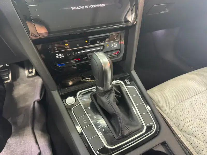 2024 Volkswagen Magotan 330TSI DSG Luxury Edition (2 Million Units Limited Edition) — миниатюра 16