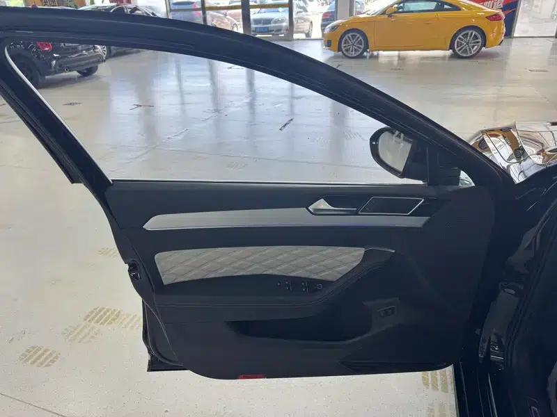 2024 Volkswagen Magotan 330TSI DSG Luxury Edition (2 Million Units Limited Edition) — миниатюра 20