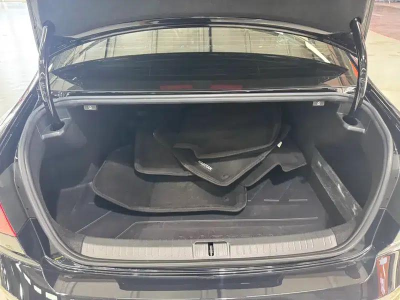 2024 Volkswagen Magotan 330TSI DSG Luxury Edition (2 Million Units Limited Edition) — миниатюра 22