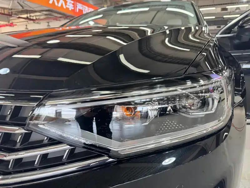 2024 Volkswagen Magotan 330TSI DSG Luxury Edition (2 Million Units Limited Edition) — миниатюра 8