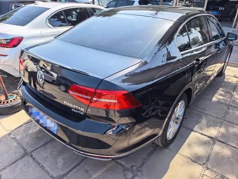 2017 Volkswagen Passat 330TSI DSG Luxury — миниатюра 4