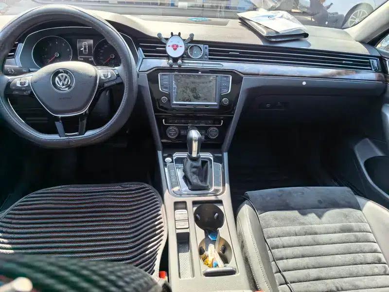 2017 Volkswagen Passat 330TSI DSG Luxury — миниатюра 7