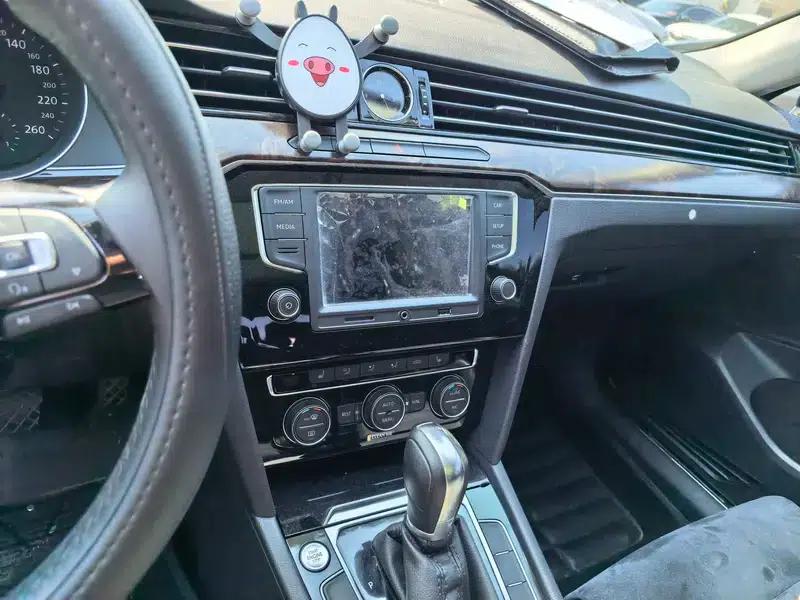 2017 Volkswagen Passat 330TSI DSG Luxury — миниатюра 8