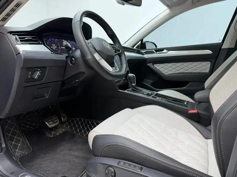 Volkswagen Magotan 2023 2 Millionth Unit Commemorative Edition 380TSI DSG Flagship Model — миниатюра 12