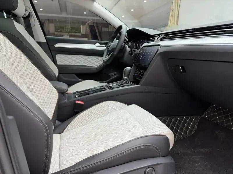 Volkswagen Magotan 2023 2 Millionth Unit Commemorative Edition 380TSI DSG Flagship Model — миниатюра 16
