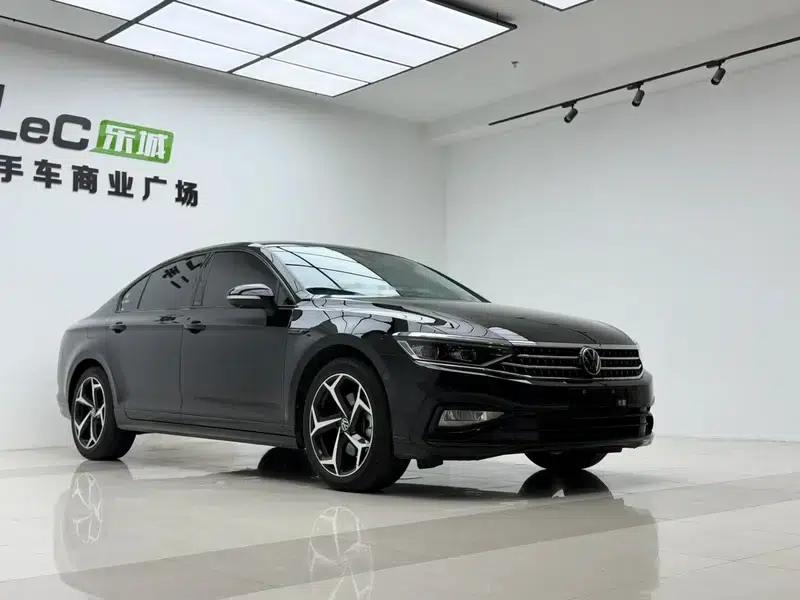 Volkswagen Magotan 2023 2 Millionth Unit Commemorative Edition 380TSI DSG Flagship Model — миниатюра 3