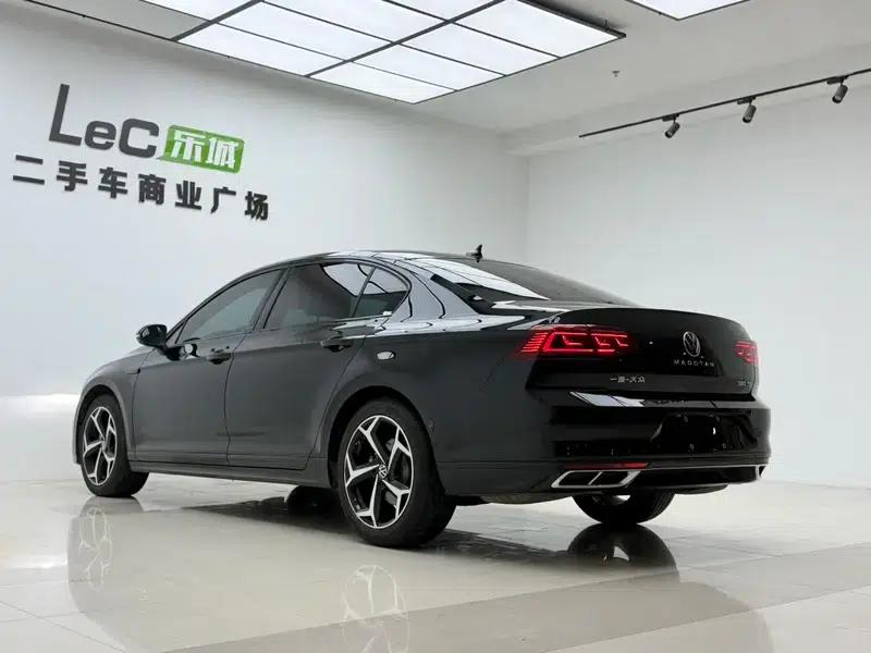 Volkswagen Magotan 2023 2 Millionth Unit Commemorative Edition 380TSI DSG Flagship Model — миниатюра 5