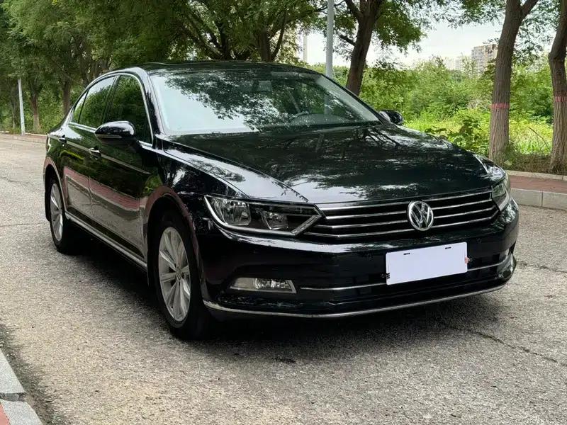 2018 Volkswagen Passat 330TSI DSG Leading Edition — миниатюра 3