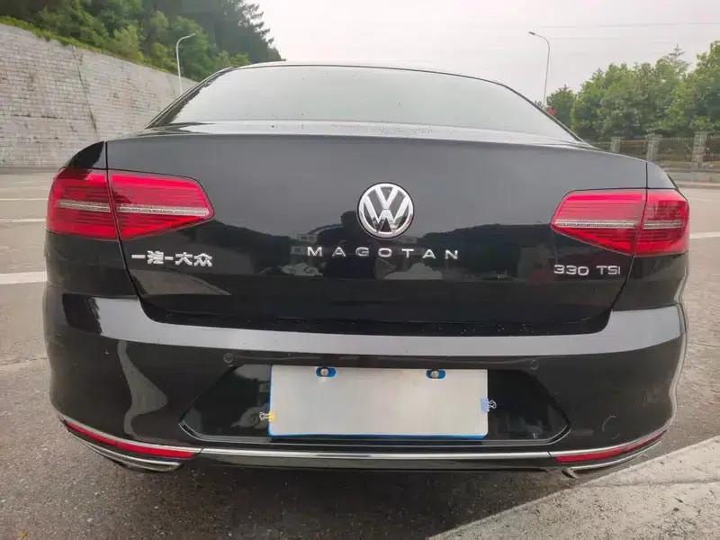 2017 Volkswagen Passat 330TSI DSG Luxury — миниатюра 5
