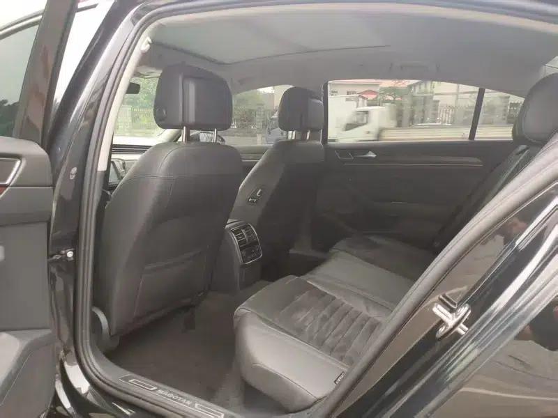 2017 Volkswagen Passat 330TSI DSG Luxury — миниатюра 9